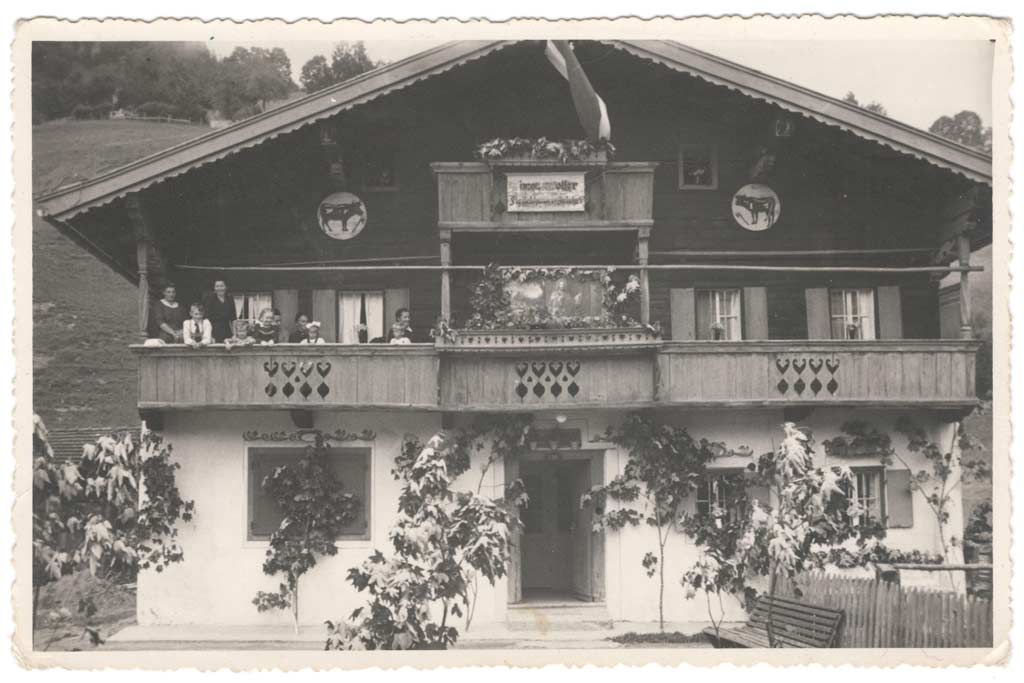 Pension Koller Gasthaus Aussen Familie 1949
